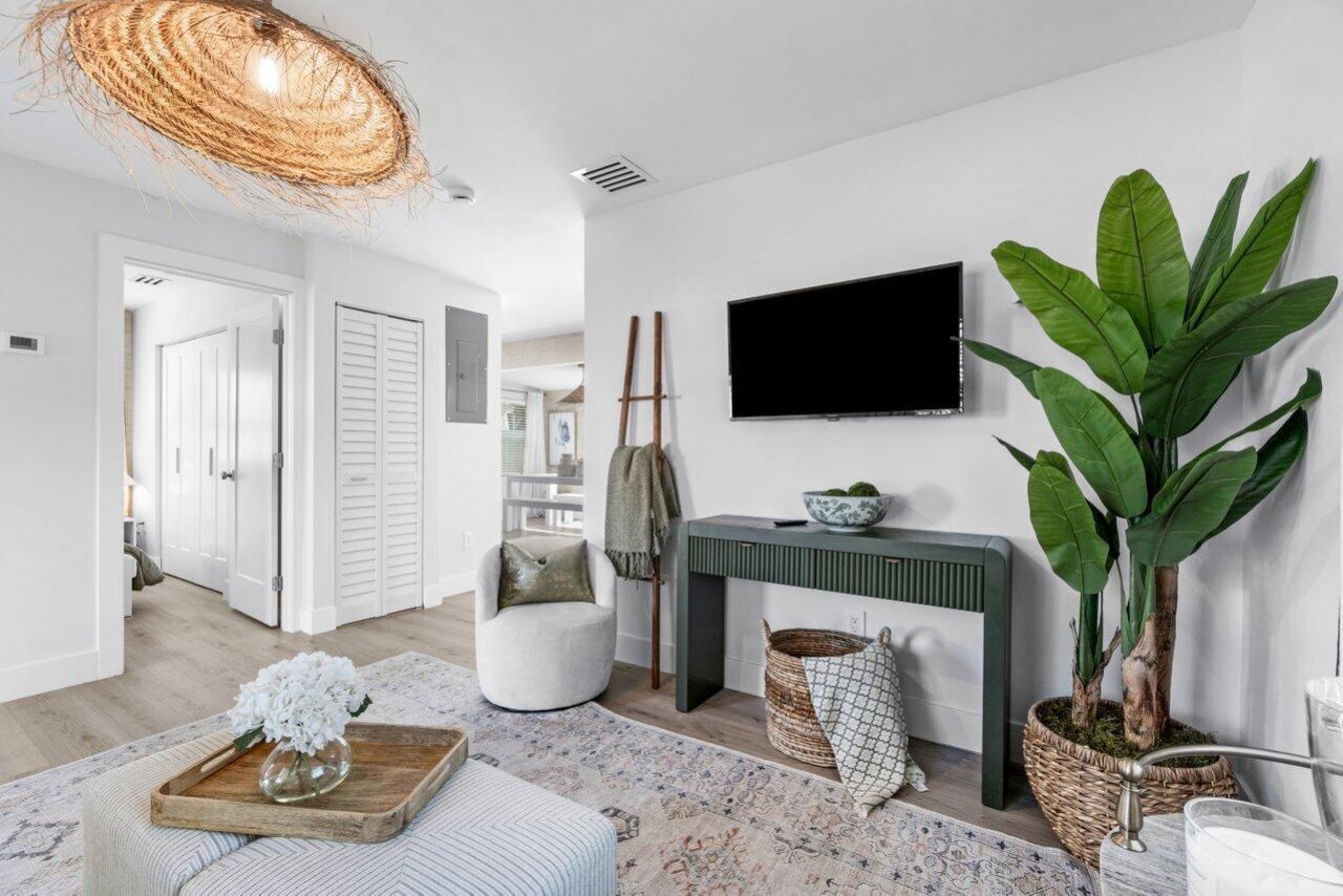 512 49th Street, West Palm Beach, FL 33407 Photo