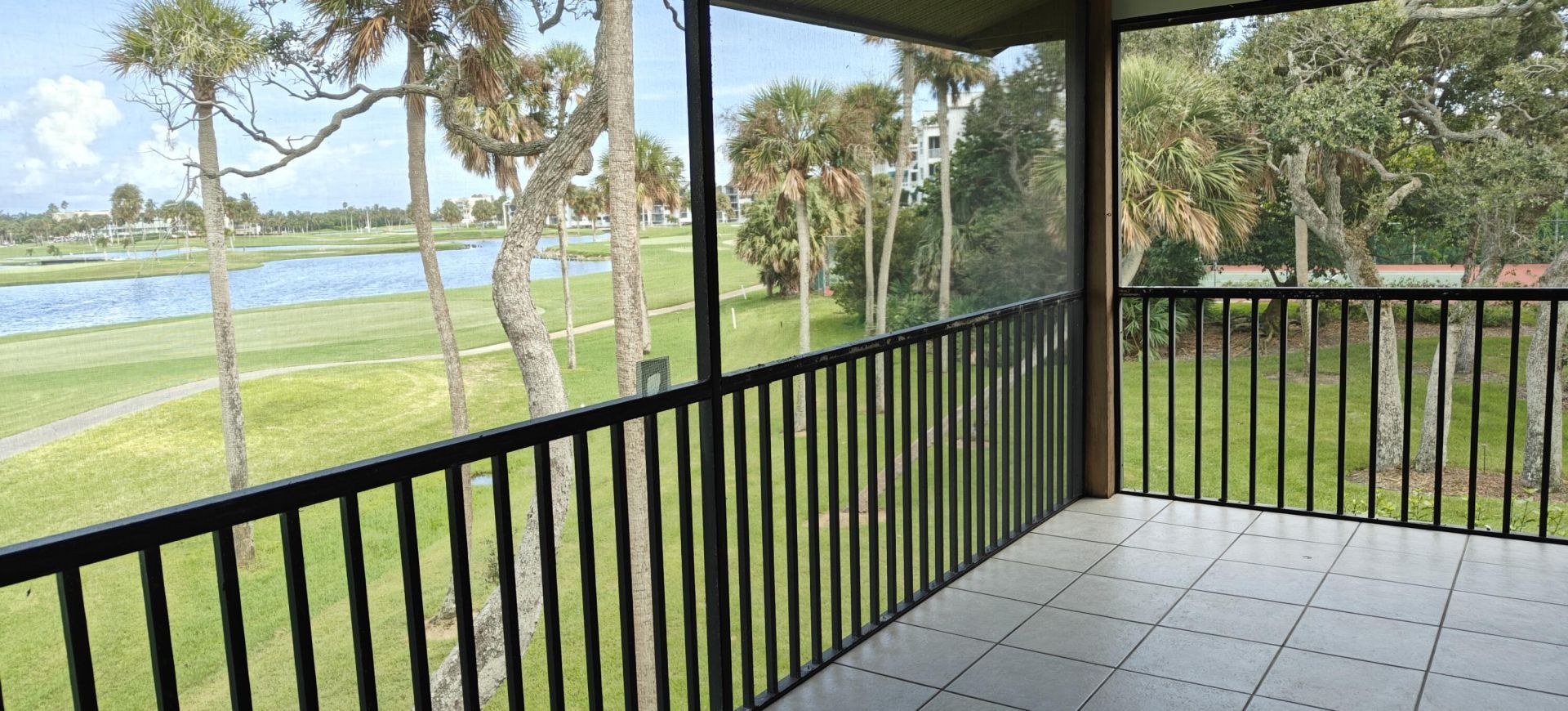 233 NE Edgewater Drive, Unit 203, Stuart, FL 34996 Photo