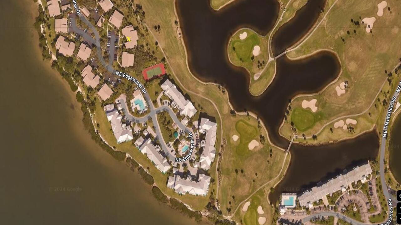 233 NE Edgewater Drive, Unit 203, Stuart, FL 34996 Photo