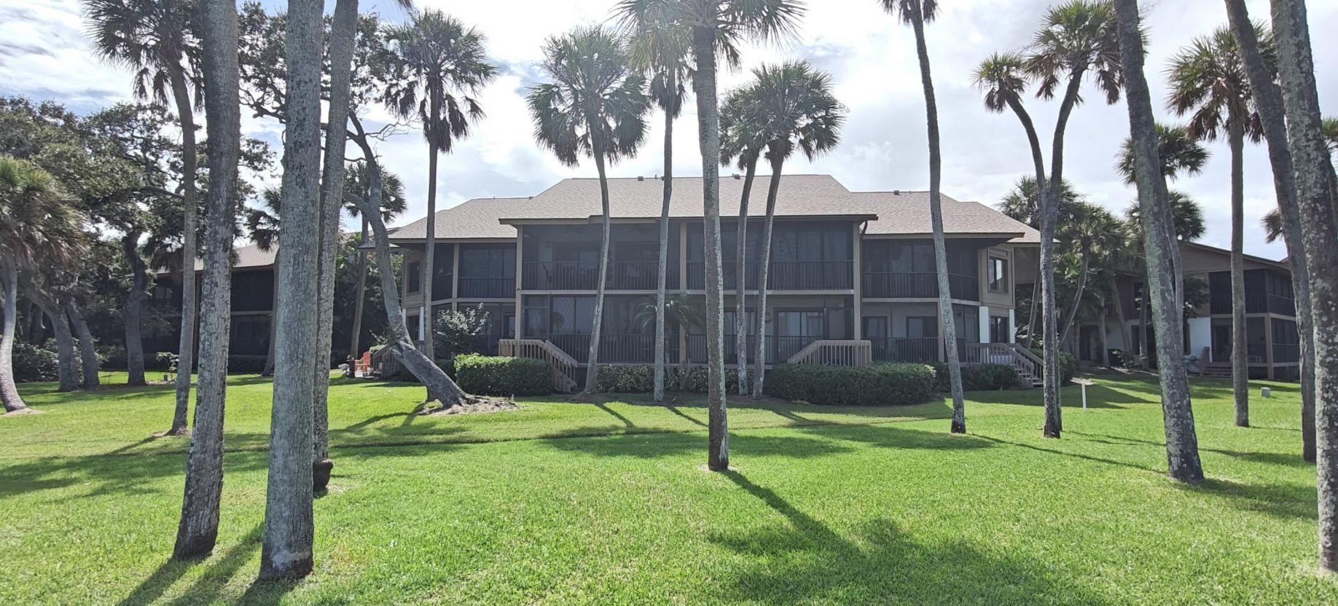 233 NE Edgewater Drive, Unit 203, Stuart, FL 34996 Photo