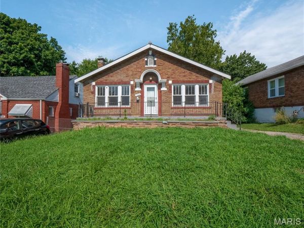 3529 Belaire Place, St Louis, MO 63121