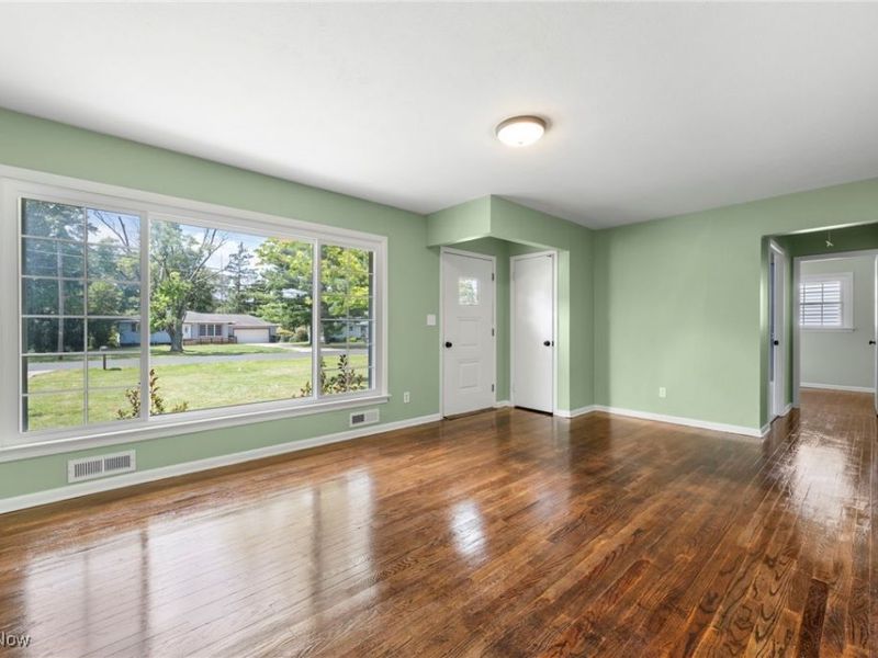 1533 Diana Drive, Brunswick, OH 44212 Photo 2