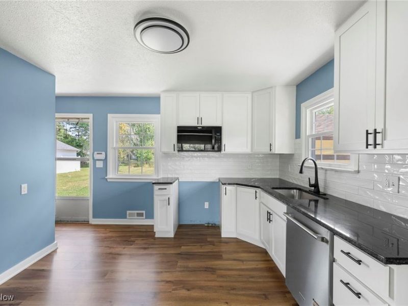 1533 Diana Drive, Brunswick, OH 44212 Photo 5