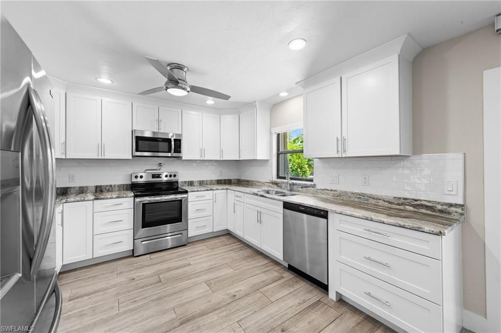 20561 Porthole Ct, Estero, FL 33928 Photo