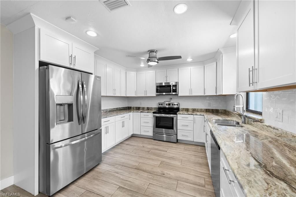 20561 Porthole Ct, Estero, FL 33928 Photo