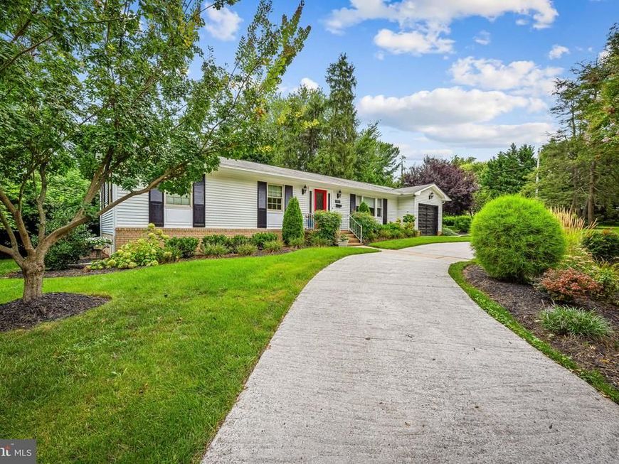 5806 N Charles Street, Baltimore, MD 21210 Main Photo