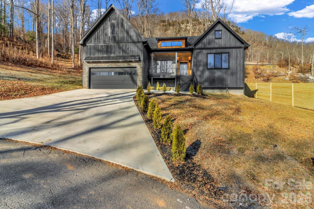 63 Winding Ridge Road, Fairview, NC 28730