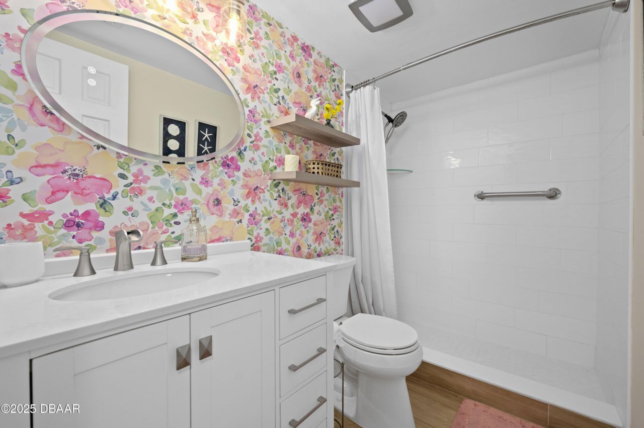 3800 Saxon Drive, Unit 19B, New Smyrna Beach, FL 32169 Photo