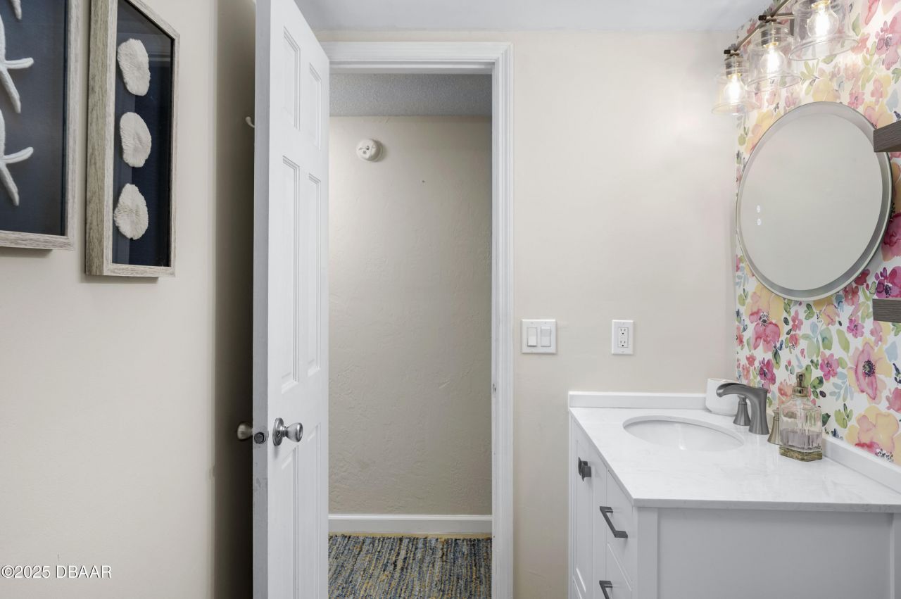 3800 Saxon Drive, Unit 19B, New Smyrna Beach, FL 32169 Photo