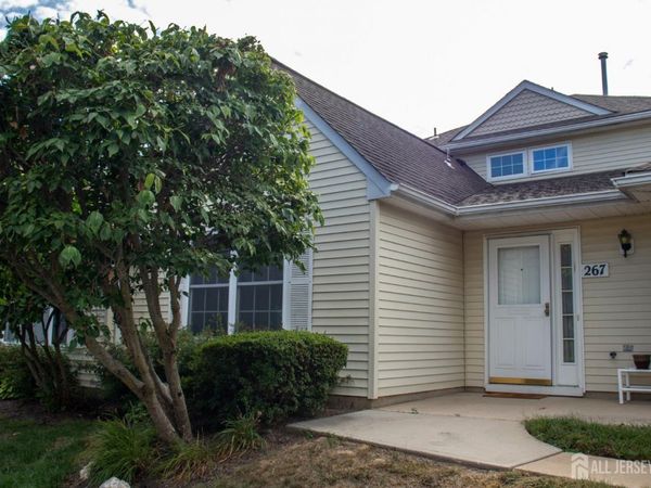 267 Nighthawk Drive, Monroe Township, NJ 08831