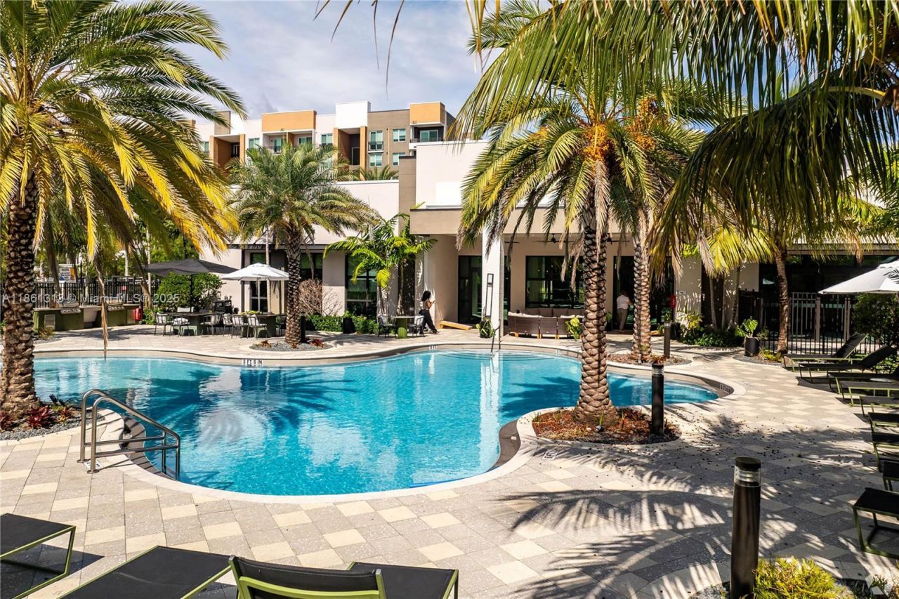 19277 NW 27th Ave, Unit 2102, Miami Gardens, FL 33056 Photo