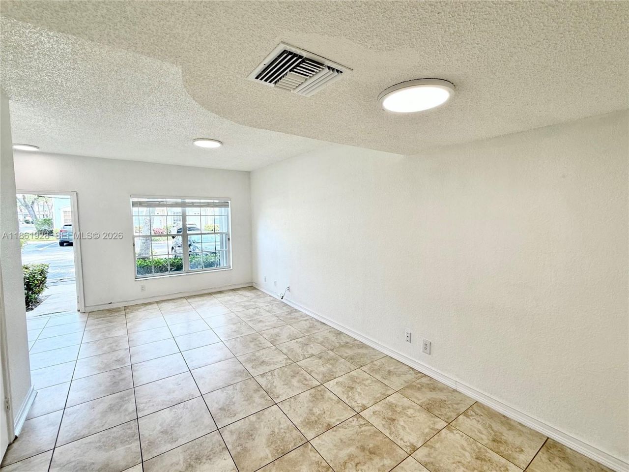 70 Whitehead Cir, Unit 70, Weston, FL 33326 Photo