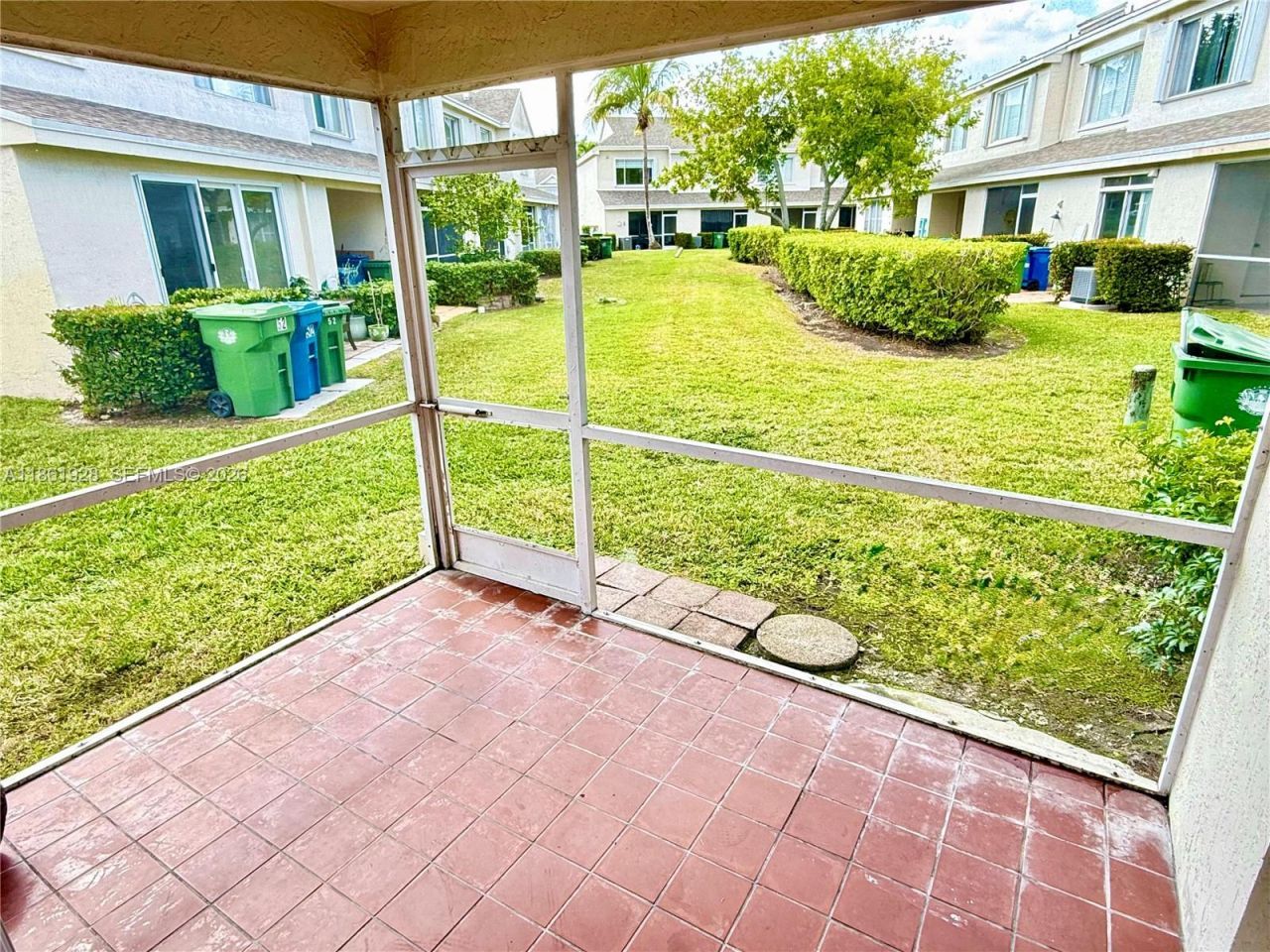 70 Whitehead Cir, Unit 70, Weston, FL 33326 Photo