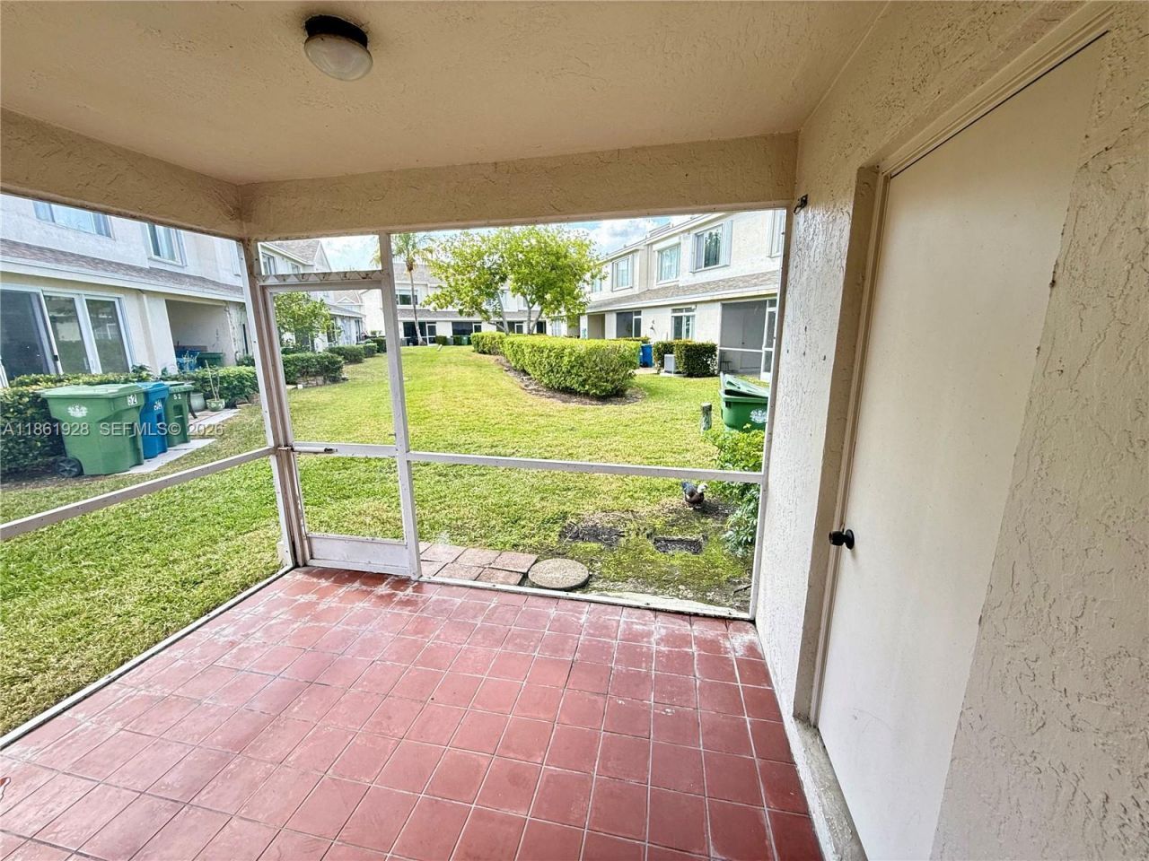 70 Whitehead Cir, Unit 70, Weston, FL 33326 Photo