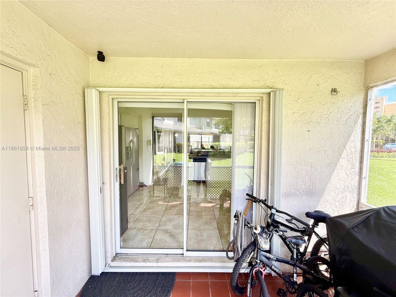 70 Whitehead Cir, Unit 70, Weston, FL 33326 Photo