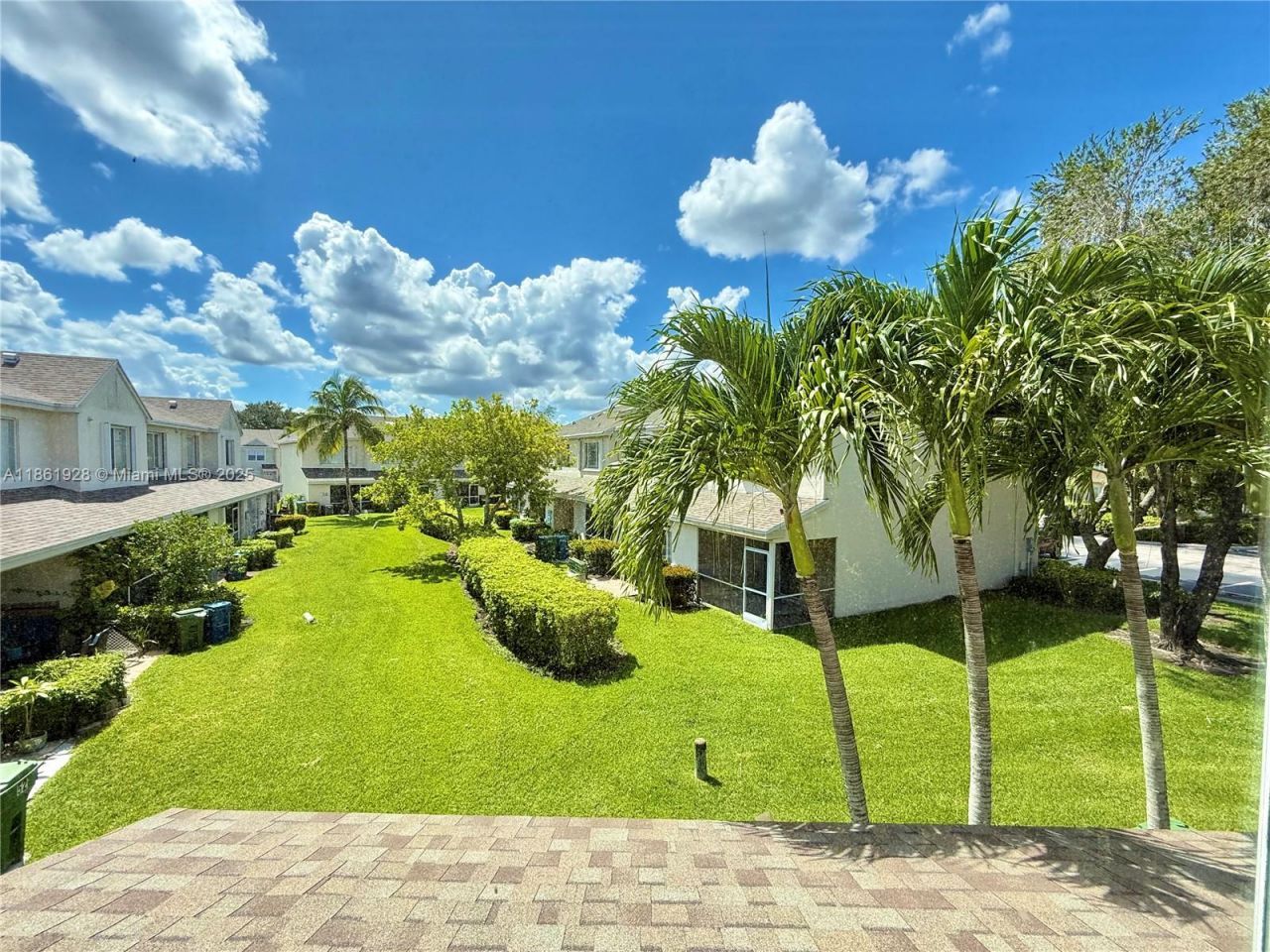 70 Whitehead Cir, Unit 70, Weston, FL 33326 Photo