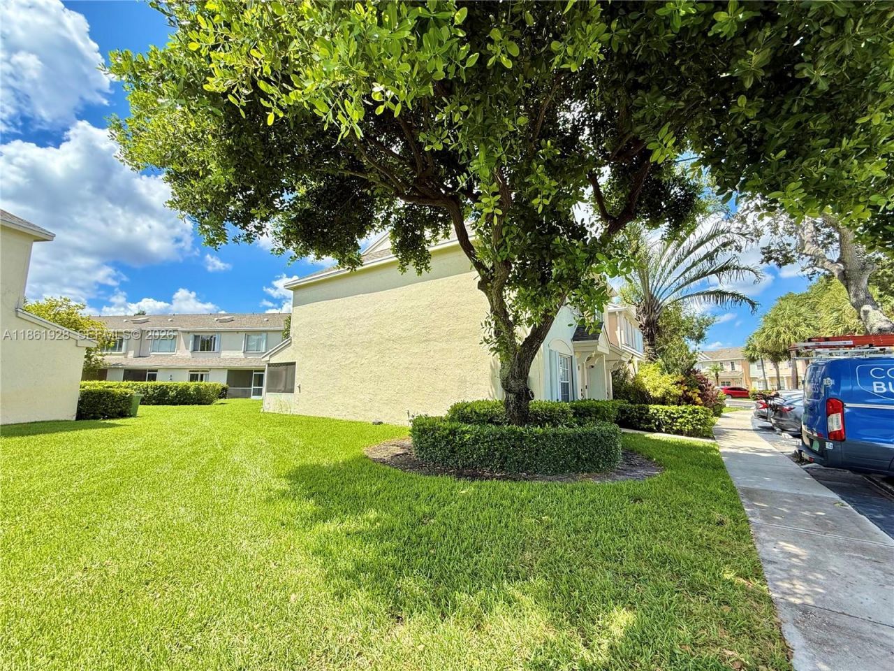 70 Whitehead Cir, Unit 70, Weston, FL 33326 Photo