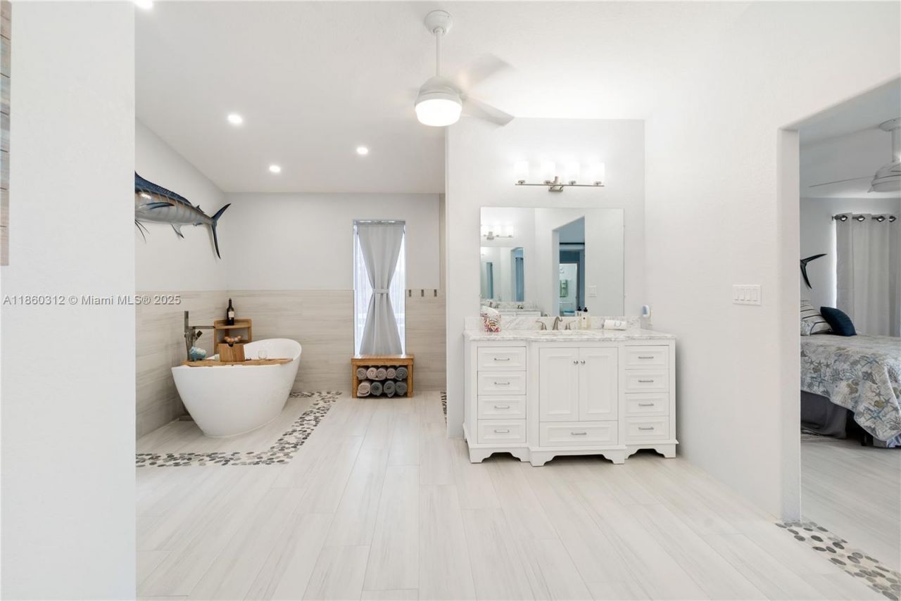 1210 Cactus St, Key Largo, FL 33037 Photo