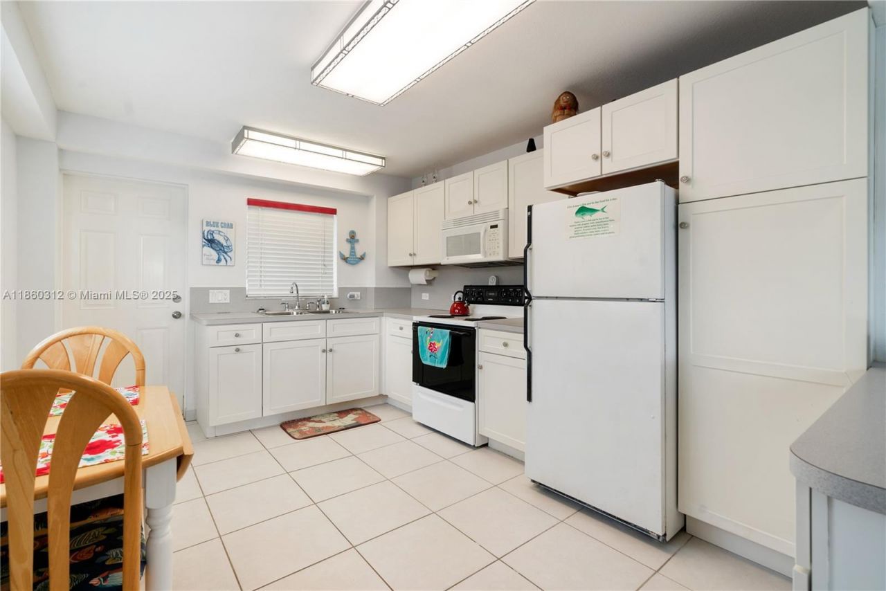 1210 Cactus St, Key Largo, FL 33037 Photo