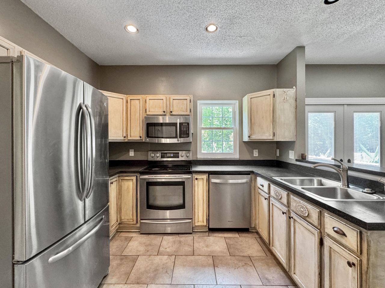 115 Waddington Trace Photo 7