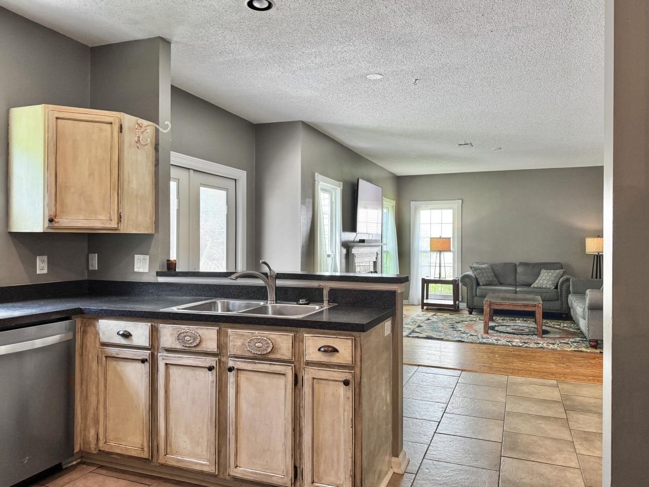 115 Waddington Trace Photo 9