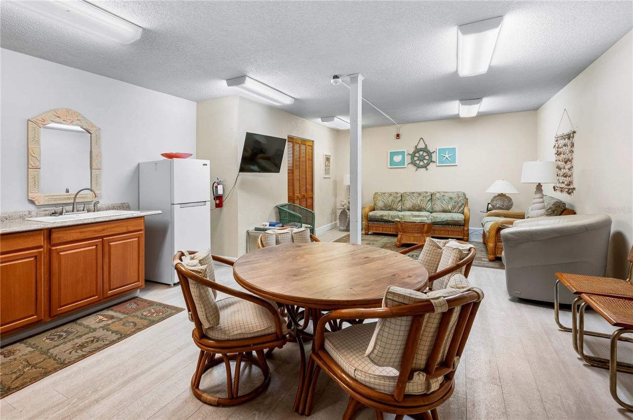 3800 Saxon Drive, Unit 19B, New Smyrna Beach, FL 32169 Photo