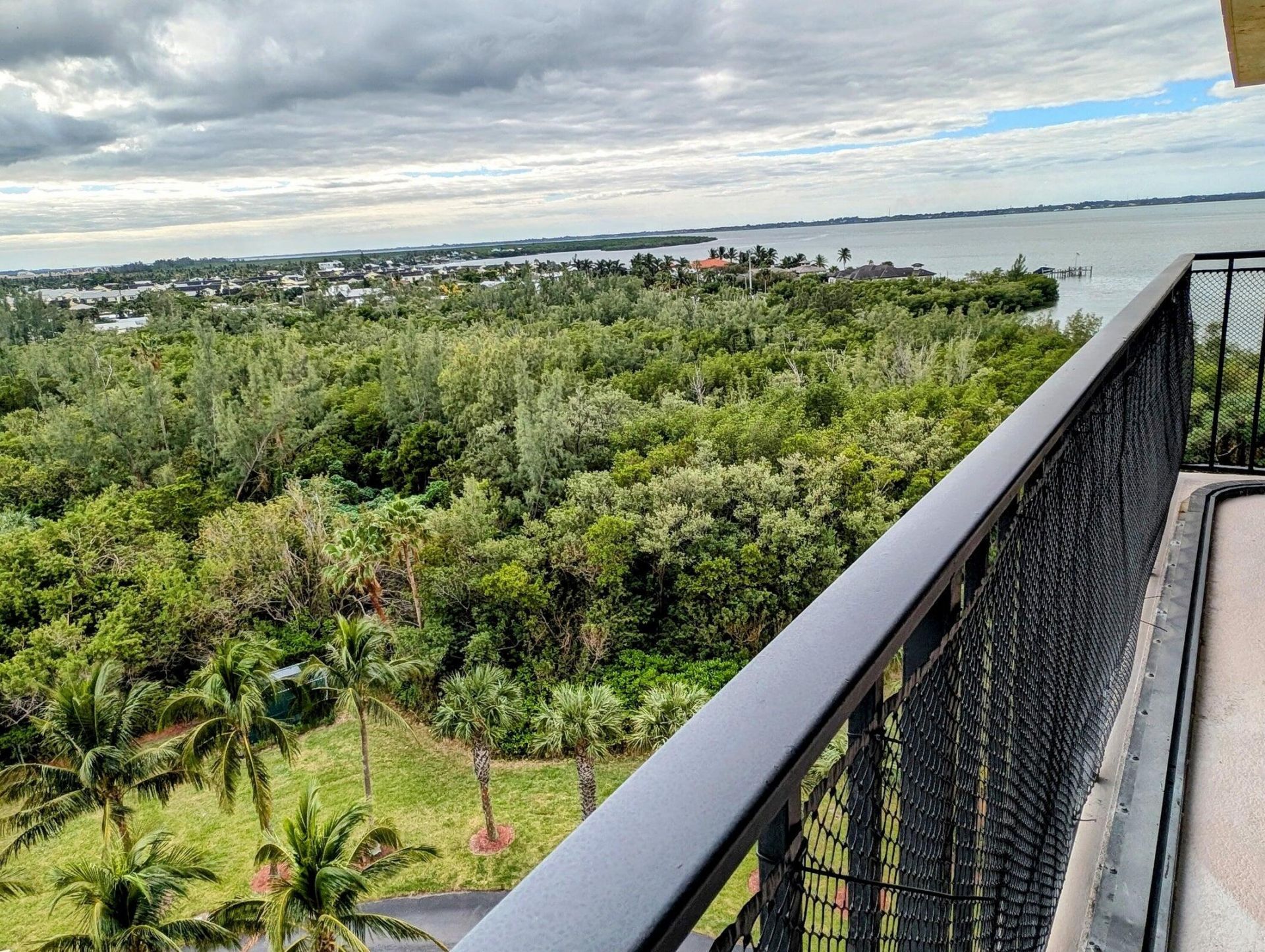 801 S Ocean Drive, Unit 910, Fort Pierce, FL 34949 Photo