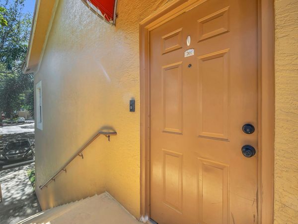 4241 San Marino Boulevard, Unit 207, West Palm Beach, FL 33409