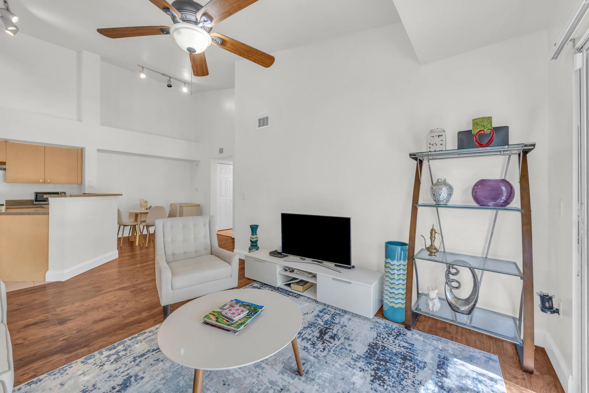 4241 San Marino Boulevard, Unit 207, West Palm Beach, FL 33409 Photo