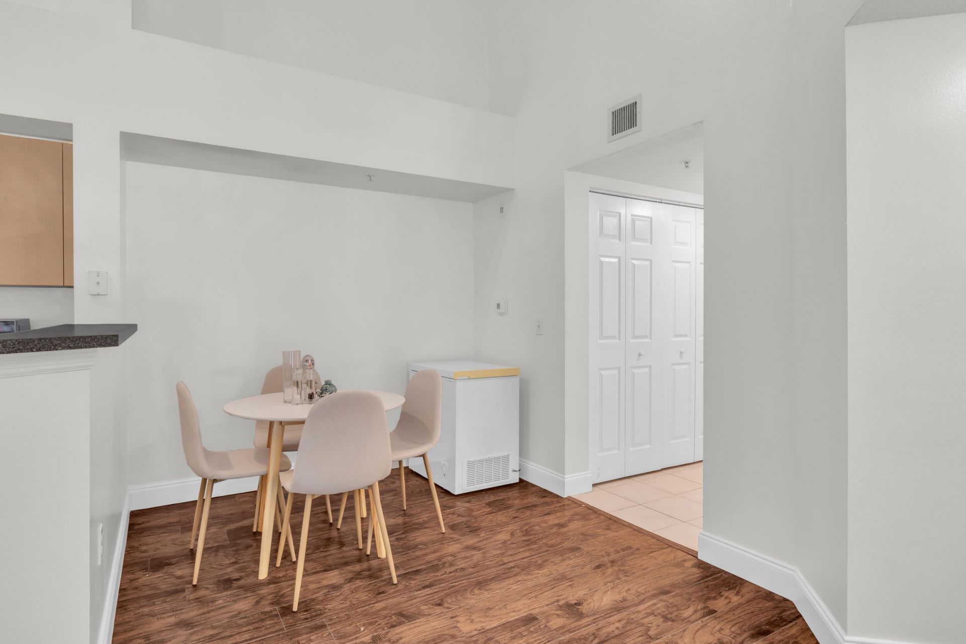 4241 San Marino Boulevard, Unit 207, West Palm Beach, FL 33409 Photo