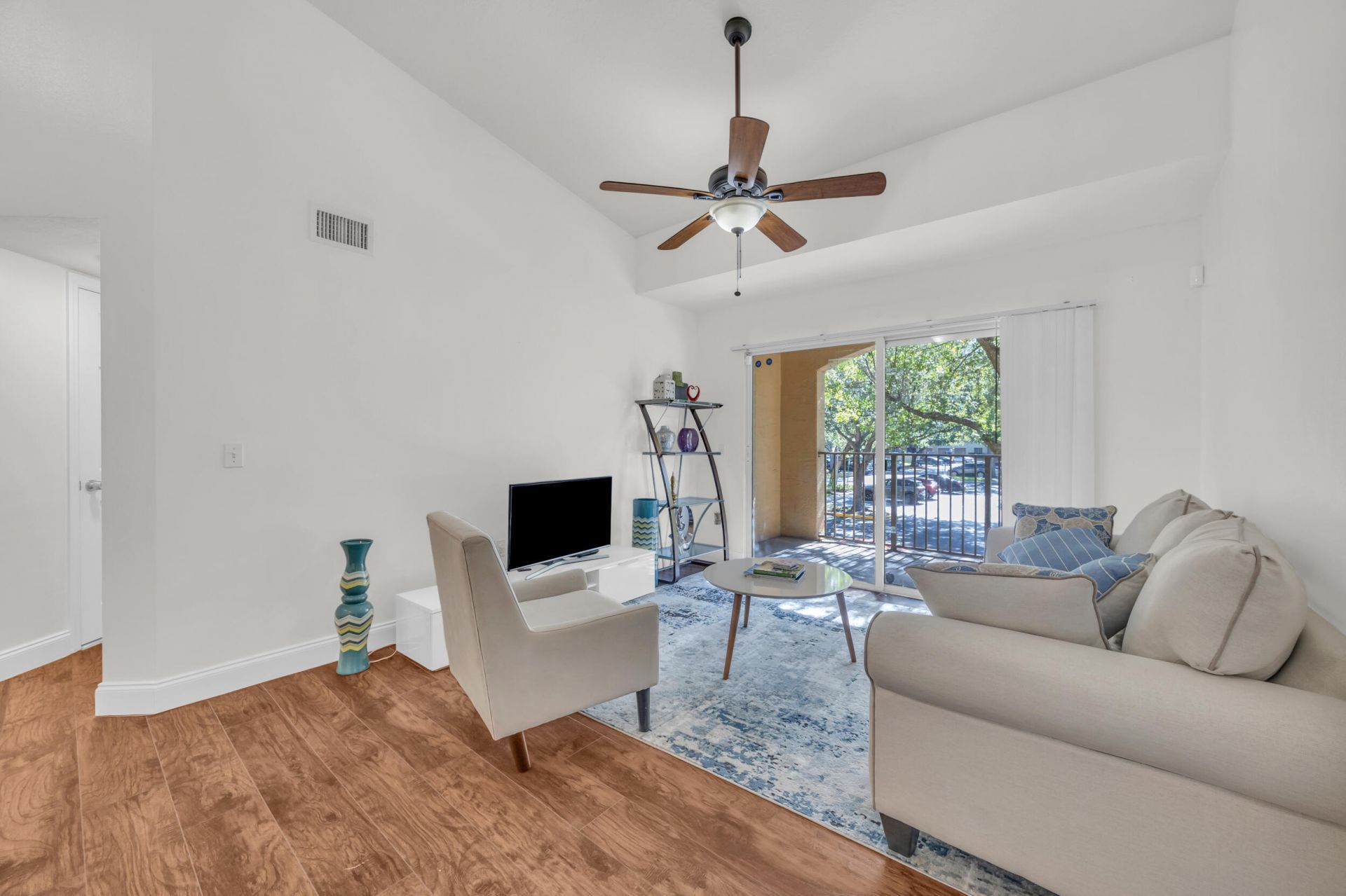 4241 San Marino Boulevard, Unit 207, West Palm Beach, FL 33409 Photo