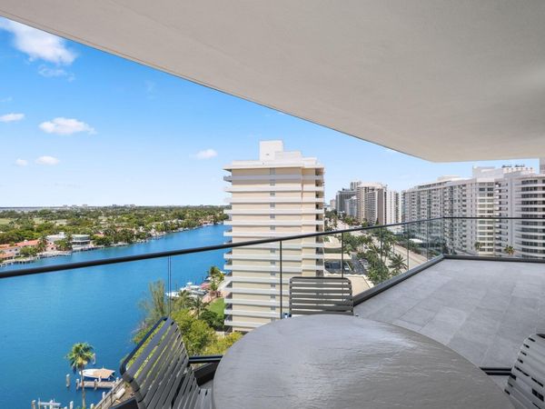 5500 Collins Avenue, Unit 1401, Miami Beach, FL 33140