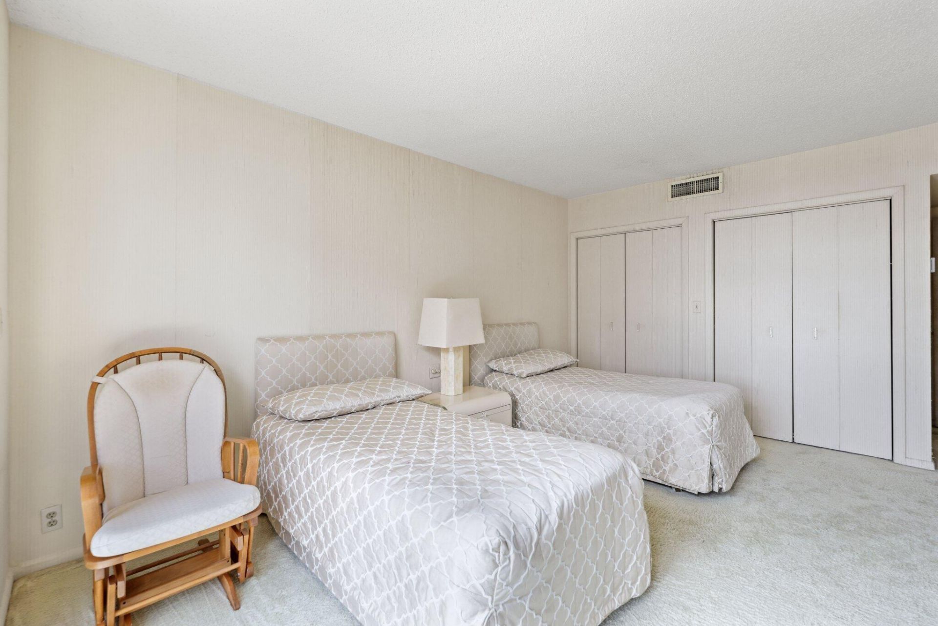 5500 Collins Avenue, Unit 1401, Miami Beach, FL 33140 Photo