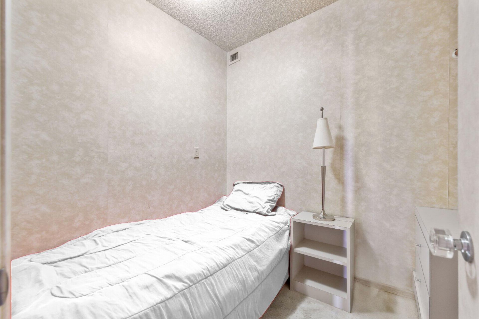 5500 Collins Avenue, Unit 1401, Miami Beach, FL 33140 Photo