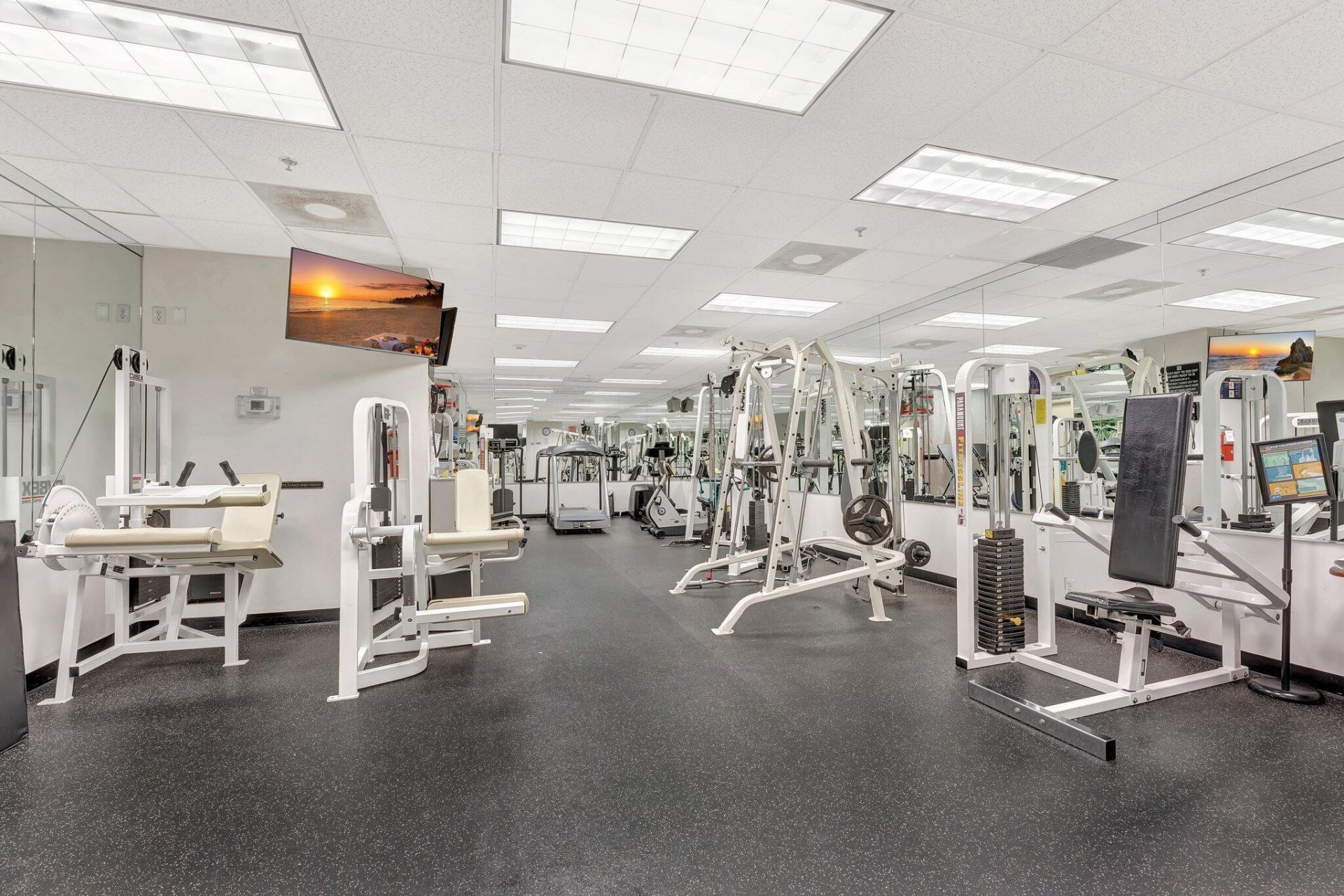 5500 Collins Avenue, Unit 1401, Miami Beach, FL 33140 Photo