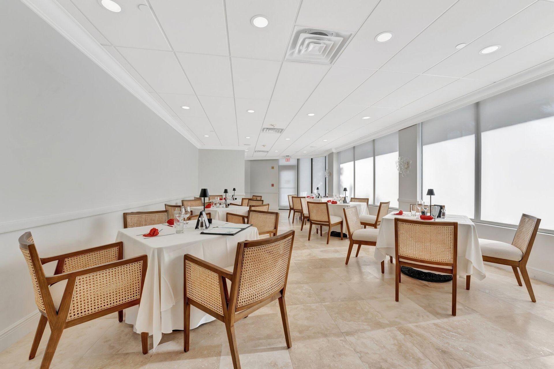 5500 Collins Avenue, Unit 1401, Miami Beach, FL 33140 Photo