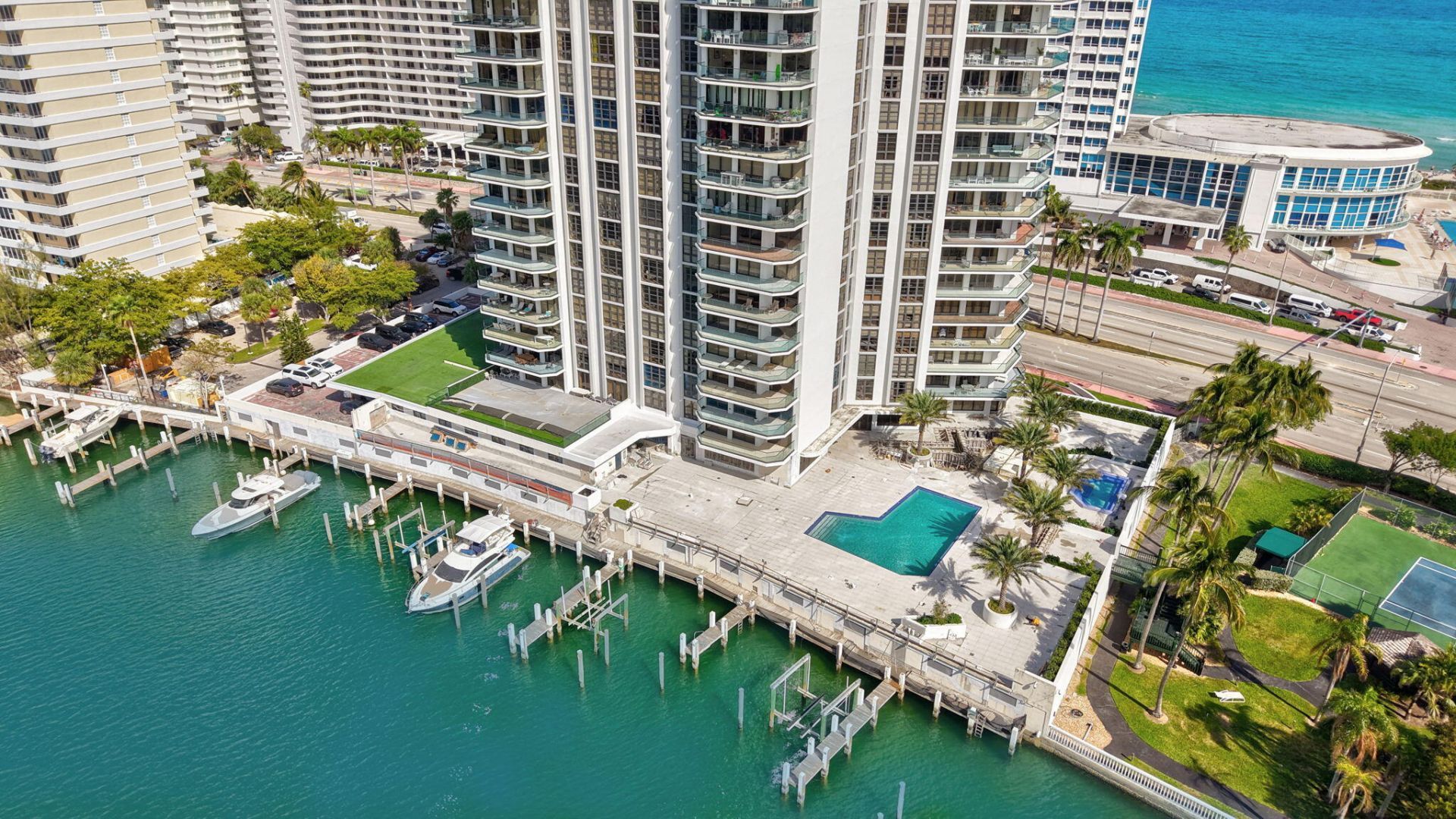 5500 Collins Avenue, Unit 1401, Miami Beach, FL 33140 Photo
