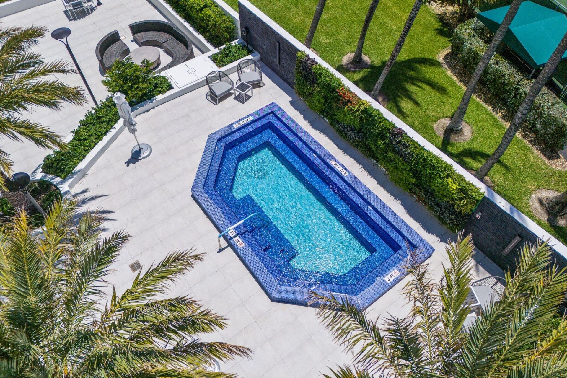 5500 Collins Avenue, Unit 1401, Miami Beach, FL 33140 Photo