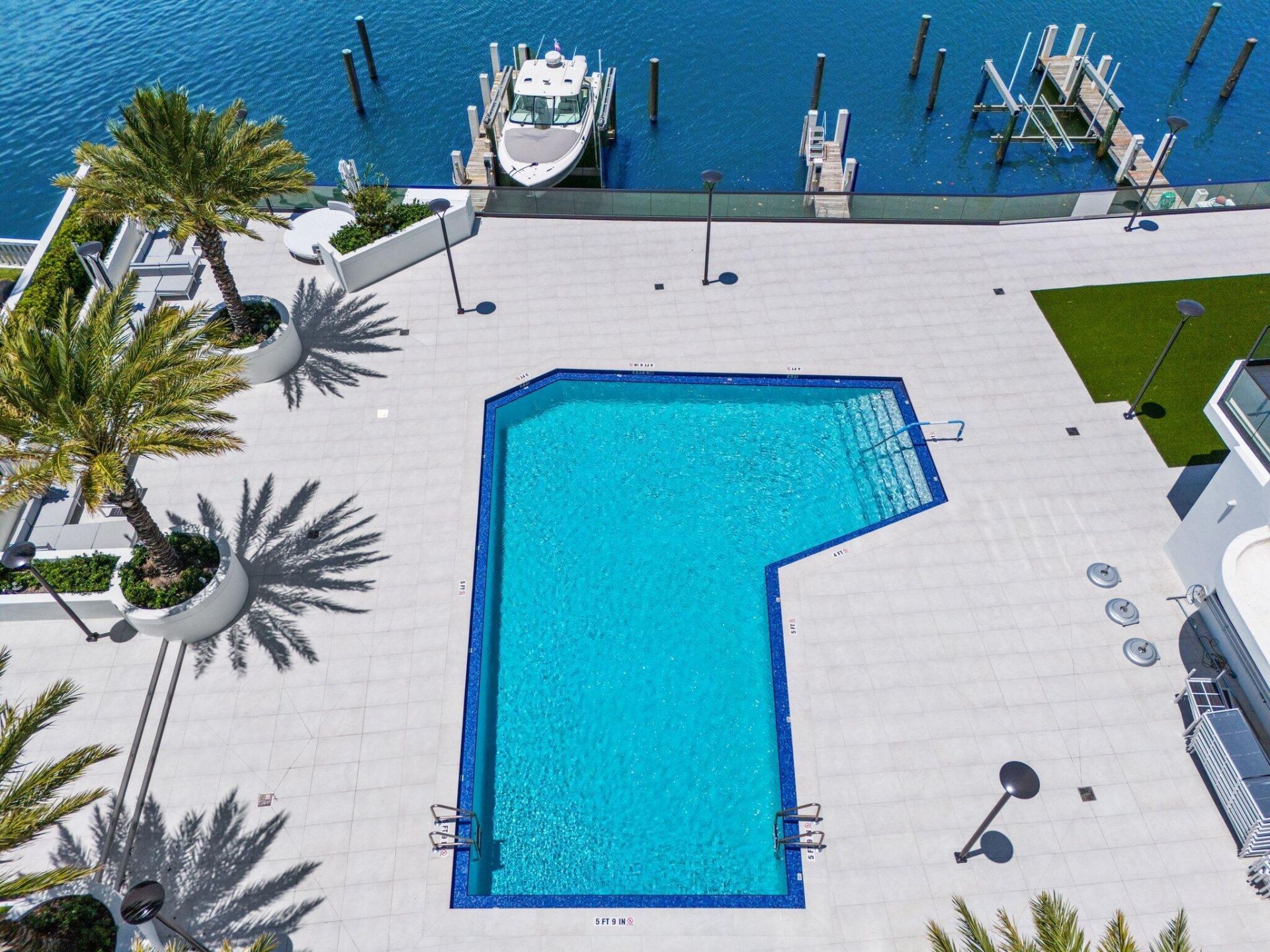 5500 Collins Avenue, Unit 1401, Miami Beach, FL 33140 Photo