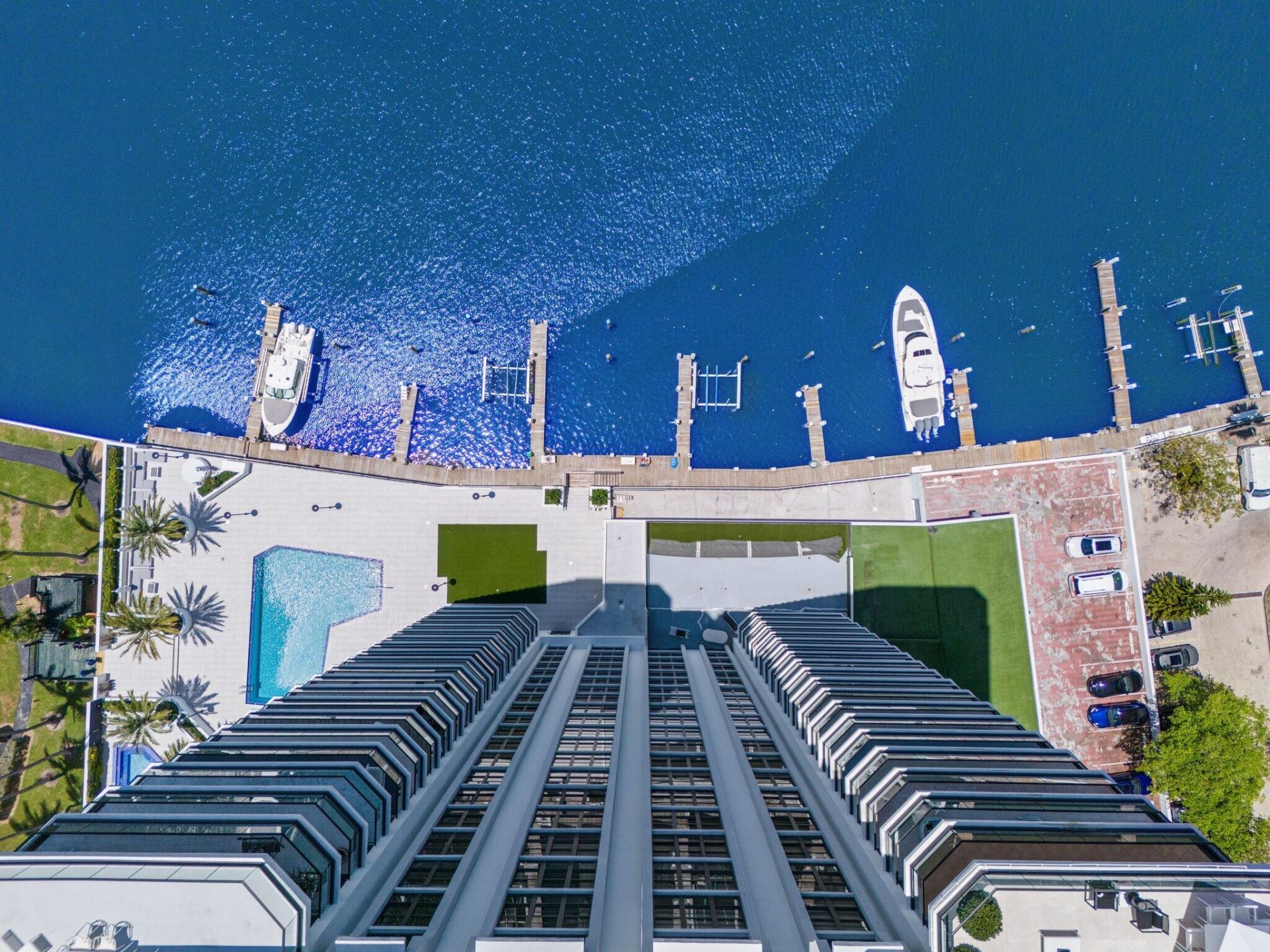 5500 Collins Avenue, Unit 1401, Miami Beach, FL 33140 Photo