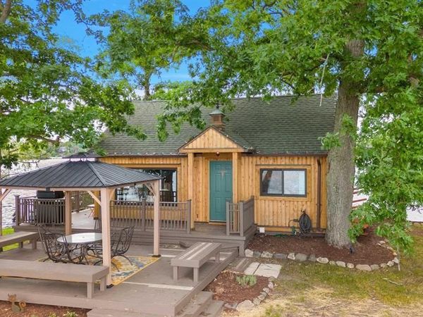 10086 King (This is an Island) Road, Springfield Twp, MI 48350