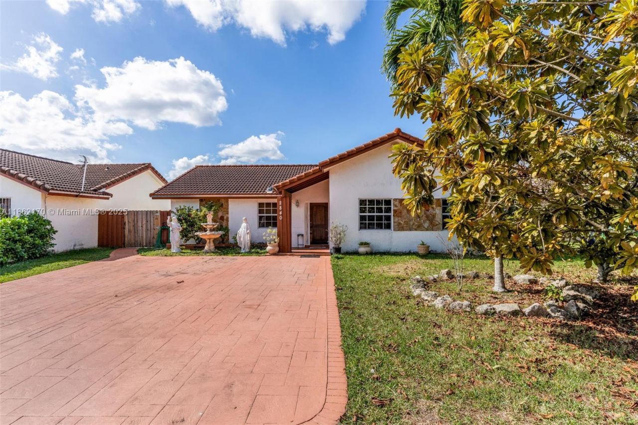 2840 SW 132nd Ct, Miami, FL 33175 Photo