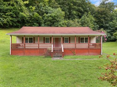 617 Big Willard Road, Busy, KY 41723