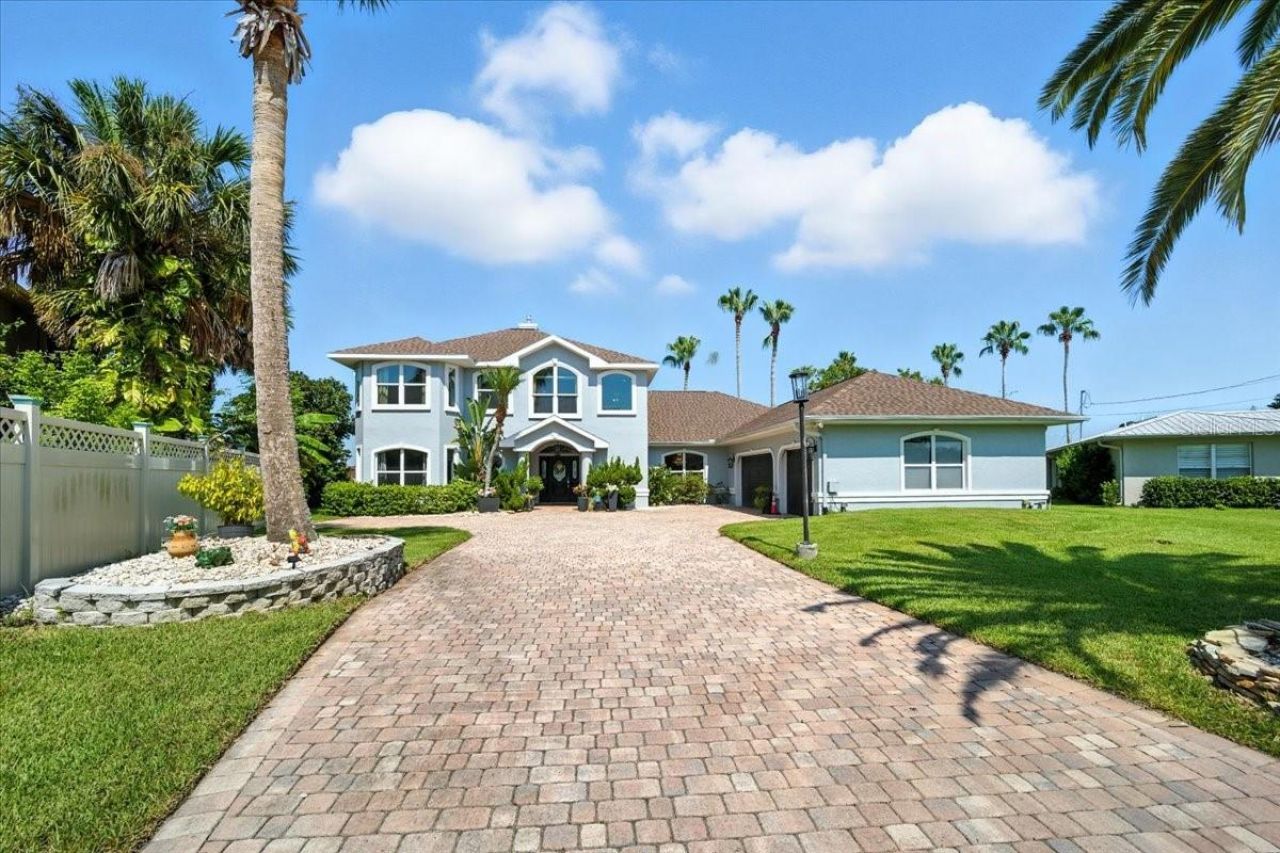 【中古】 Enter You Enter Love JoanGriffithLuciaNewell Real Estate & Homes for Sale in 32137 - Homes.com