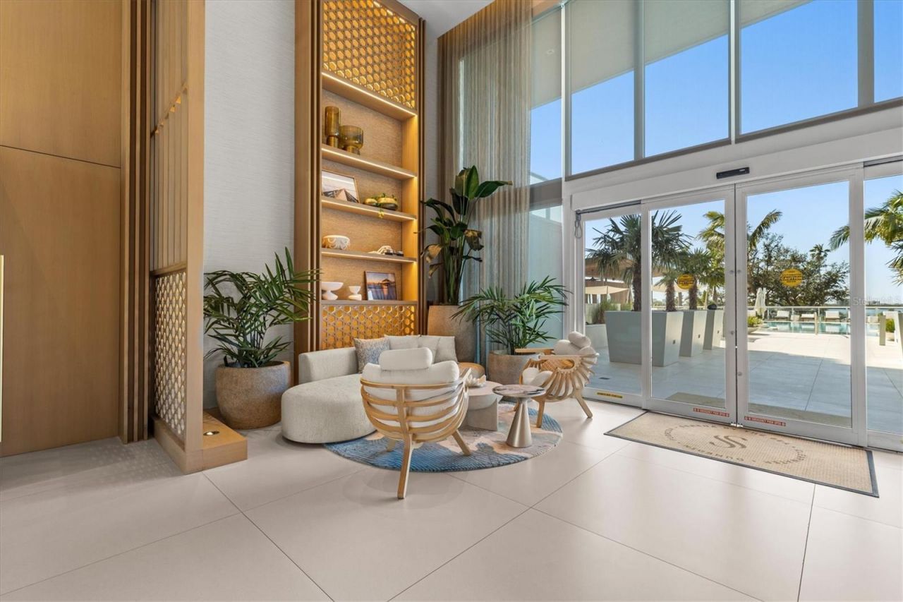 1028 Sunset Point Road, Unit R6, Clearwater, FL 33755 Photo