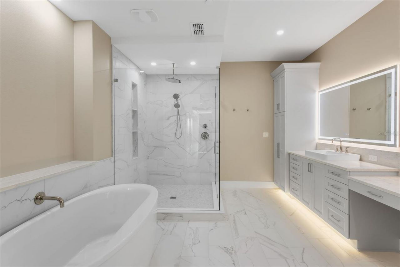 455 Pinellas Bayway S, Unit 3B, Tierra Verde, FL 33715 Photo