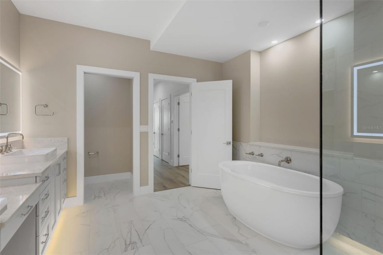 455 Pinellas Bayway S, Unit 3B, Tierra Verde, FL 33715 Photo