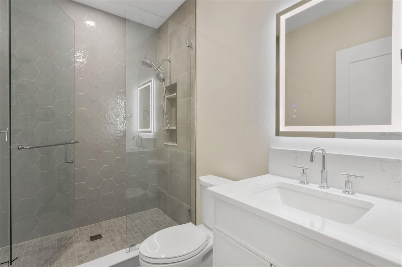 455 Pinellas Bayway S, Unit 3B, Tierra Verde, FL 33715 Photo