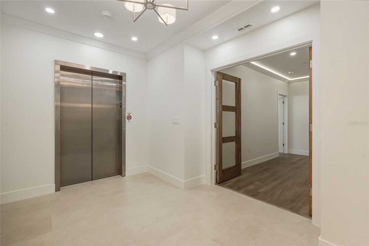 455 Pinellas Bayway S, Unit 2A, Tierra Verde, FL 33715 Photo