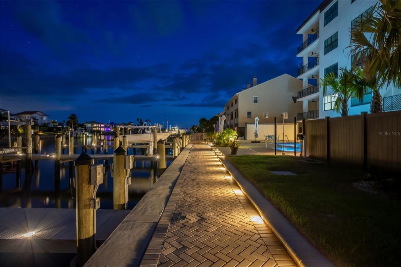 455 Pinellas Bayway S, Unit 2A, Tierra Verde, FL 33715 Photo